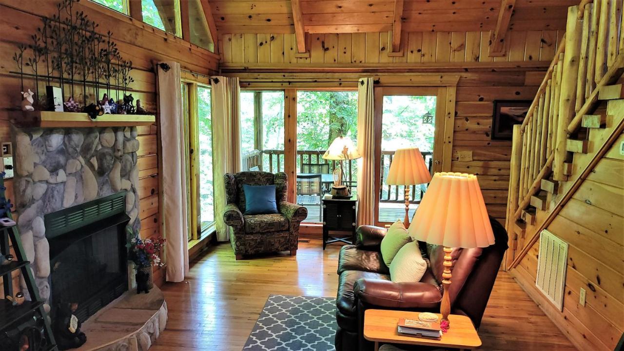 Mountain Joy -Private Treehouse Style Cabin That Sleeps 4-Free Tickets Gatlinburg Luaran gambar